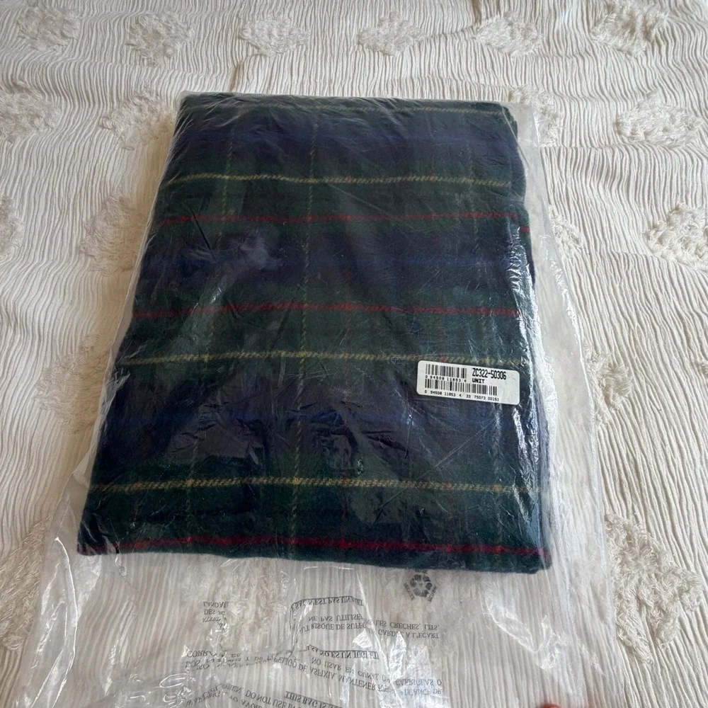 VTG Pendleton Highland Motor Robe Wool Blanket Plaid Green Blue NWT USA